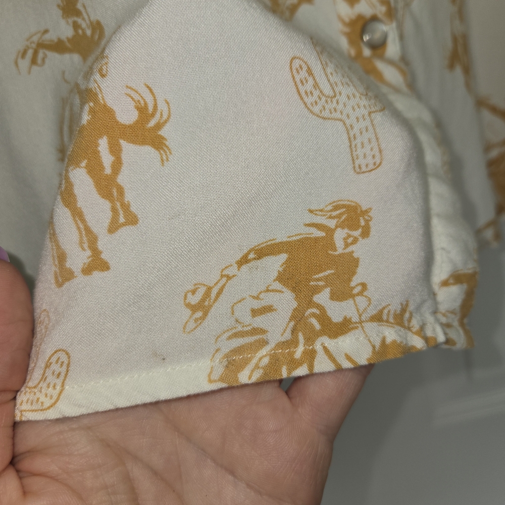 Cotton & Rye Cowboy Horse Western Print Button Down Shirt - Cream and Gold- XL - Picture 5 of 12
